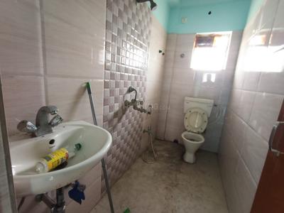 Bathroom Image of 1300 Sq.ft 3 BHK Apartment / Flat for sale in Madurdaha Kolkata for Rs. 7000000