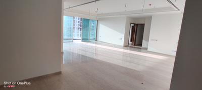 Balcony Image of 4000 Sq.ft 4 BHK Apartment / Flat for rent in K Raheja Vivarea, Madanpura Mumbai for Rs. 700000