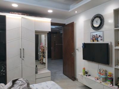 Bedroom Image of 1700 Sq.ft 3 BHK Builder Floor for sale in Shahdara New Delhi for Rs. 14800000