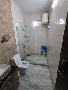 Bathroom Image of 1200 Sq.ft 3 BHK Builder Floor for sale in Moti Nagar New Delhi for Rs. 7800000
