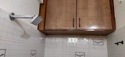 Bathroom Image of 1100 Sq.ft 2 BHK Apartment / Flat for sale in George Town Allahabad for Rs. 8000000
