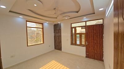 Bedroom Image of 1800 Sq.ft 3 BHK Builder Floor for sale in Sector 91 Faridabad for Rs. 10500000