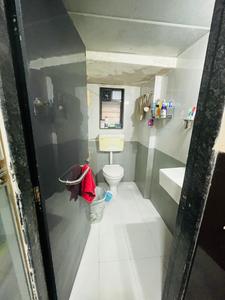Bathroom Image of 510 Sq.ft 1 BHK Apartment / Flat for sale in Om Sai Agrima Apartment, Mulund East Mumbai for Rs. 9000000