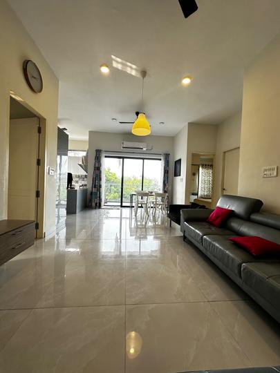 BLUE WAVE APARTMENT SR MUTUKAD Main Image 1