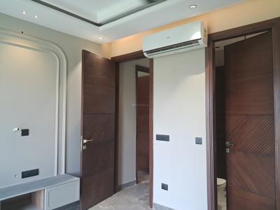 Bedroom Image of 1800 Sq.ft 3 BHK Builder Floor for sale in New Builder Floors, Paschim Vihar New Delhi for Rs. 36500000