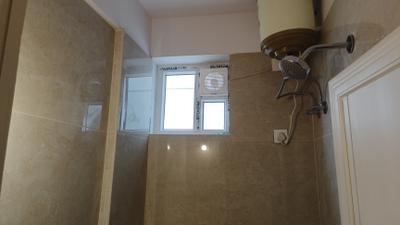 Bathroom Image of 450 Sq.ft 1 BHK Apartment / Flat for rent in Nagavara Bengaluru for Rs. 25000