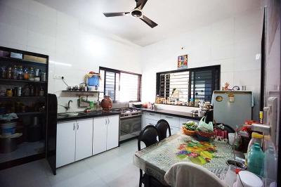 Kitchen Image of 2799 Sq.ft 4 BHK Independent House for sale in Isanpur Ahmedabad for Rs. 21500000