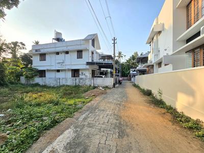 Image of 2610 Sq.ft Residential Plot / Land for sale in Alangad, Kochi for Rs. 3000000