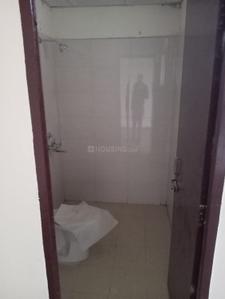 Bathroom Image of 750 Sq.ft 3 BHK Apartment / Flat for rent in Terra Lavinium, Sector 75 Faridabad for Rs. 16000