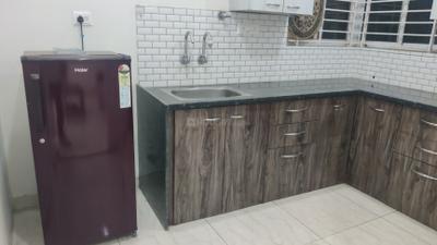 Kitchen Image of 1350 Sq.ft 2 BHK Builder Floor for rent in Anurag Nagar Indore for Rs. 22000