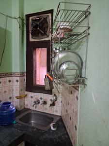 Kitchen Image of 1100 Sq.ft 3 BHK Independent House for rent in Govindpuri New Delhi for Rs. 20000