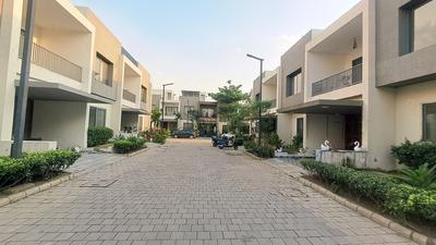 Image of 1930 Sq.ft 3 BHK Duplex for sale in Wallfort Panorama, Kamal Vihar, Raipur for Rs. 7500000