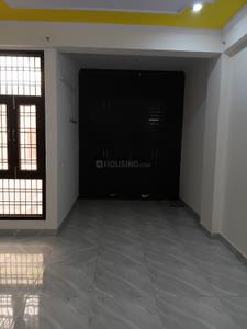 Bedroom Image of 2200 Sq.ft 3 BHK Builder Floor for rent in Sector 122 Noida for Rs. 30000