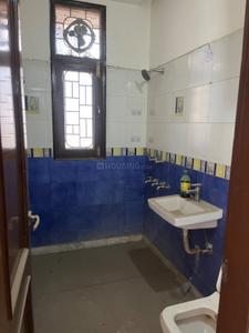 Image of 1900 Sq.ft 3 BHK Builder Floor for rent in Mansarover Garden, New Delhi for Rs. 40000