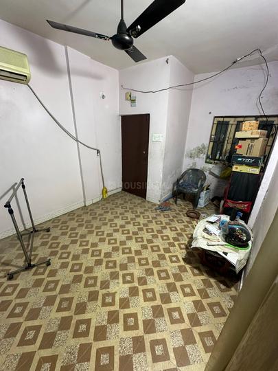 near nigambus stand Main Image 1