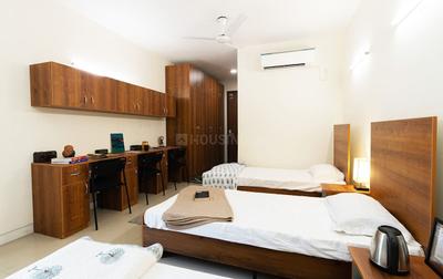 Bedroom Image of +91 6205092455 durga pg in Navrangpura, Ahmedabad