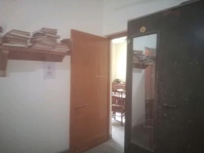 Bedroom Image of 1500 Sq.ft 3 BHK Apartment / Flat for sale in Sarita Vihar New Delhi for Rs. 30000000