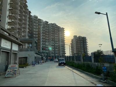 Image of 750 Sq.ft 3 BHK Apartment / Flat for sale in ROF Aalayas, Sector 102, Gurgaon for Rs. 9000000