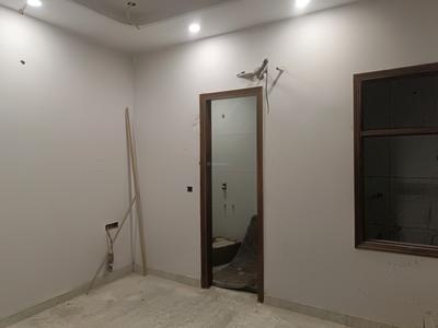 Bedroom Image of 1130 Sq.ft 3 BHK Builder Floor for sale in Pitampura New Delhi for Rs. 16500000