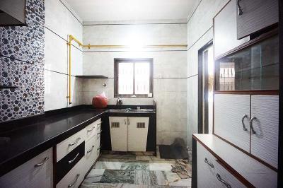 Kitchen Image of 980 Sq.ft 2 BHK Apartment / Flat for sale in Maninagar Ahmedabad for Rs. 4800000