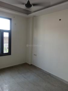 Bedroom Image of 800 Sq.ft 2 BHK Builder Floor for rent in Paschim Vihar New Delhi for Rs. 27800