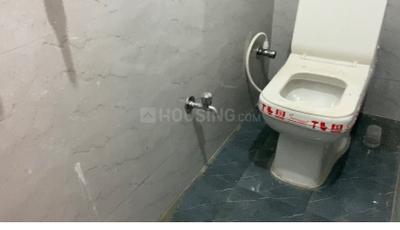 Bathroom Image of 1200 Sq.ft 1 BHK Builder Floor for rent in Sector 12 Noida for Rs. 15000