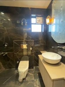 Bathroom Image of 2000 Sq.ft 3 BHK Builder Floor for sale in Mansarover Garden New Delhi for Rs. 30000000