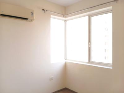 Bedroom Image of 898 Sq.ft 2.5 BHK Apartment / Flat for rent in Experion The Heartsong, Sector 108 Gurgaon for Rs. 34500