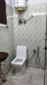 Image of 950 Sq.ft 2 BHK Builder Floor for rent in Arjun Nagar, New Delhi for Rs. 35000