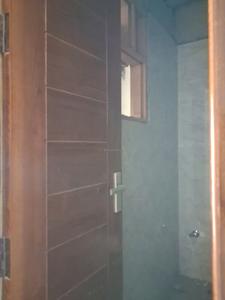 Common Bathroom Image of 1350 Sq.ft 3 BHK Apartment / Flat for sale in JMD Diamond Residency by JMD Construction, Sector 73 Noida for Rs. 6000000