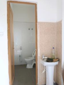 Common Bathroom Image of 795 Sq.ft 2 BHK Apartment / Flat for sale in Bramhapur Kolkata for Rs. 3000000