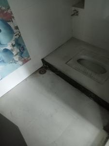 Bathroom Image of 980 Sq.ft 2 BHK Apartment / Flat for rent in Hari Sanskruti II, Ghatkopar Nashik for Rs. 11500