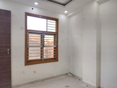 Bedroom Image of 800 Sq.ft 2 BHK Apartment / Flat for sale in Chhattarpur New Delhi for Rs. 5000000