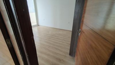 Bedroom Image of 2500 Sq.ft 3 BHK Apartment / Flat for sale in Mahagun Mezzaria, Sector 78 Noida for Rs. 41000000