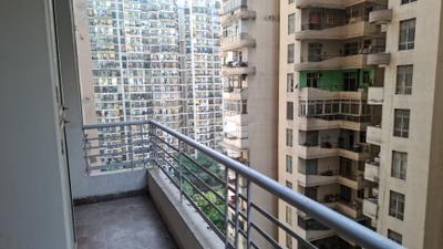 Balcony Image of 1425 Sq.ft 3 BHK Apartment / Flat for sale in Supertech Livingston, Crossings Republik Ghaziabad for Rs. 10000000