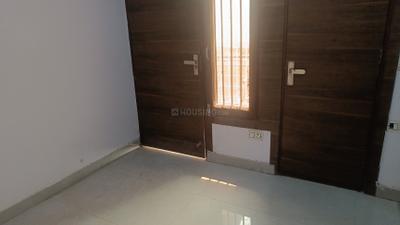 Bedroom Image of 542 Sq.ft 2 BHK Builder Floor for sale in Dwarka Mor New Delhi for Rs. 3000000