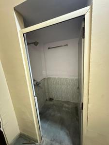 Bathroom Image of 900 Sq.ft 2 BHK Independent House for rent in Anurag Nagar Indore for Rs. 13000