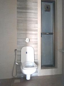 Common Bathroom Image of 880 Sq.ft 2 BHK Apartment / Flat for rent in Unique Vistas, Thane West Thane for Rs. 42000