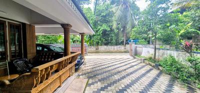 Balcony Image of 2000 Sq.ft 4 BHK Independent House for sale in Kalady Kochi for Rs. 7400000