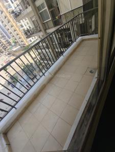 Balcony Image of 1400 Sq.ft 3 BHK Apartment / Flat for rent in Panchsheel Wellington, Crossings Republik Ghaziabad for Rs. 17500
