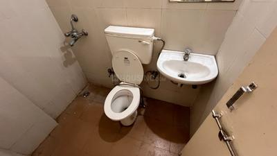Bathroom Image of 818 Sq.ft 2 BHK Apartment / Flat for rent in Adani Aangan, Shantigram Ahmedabad for Rs. 27000