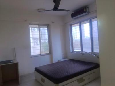 Bedroom Image of 980 Sq.ft 3 BHK Apartment / Flat for rent in Evershine Millennium Paradise, Kandivali East Mumbai for Rs. 70000