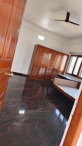Bathroom Image of 500 Sq.ft 1 RK Apartment / Flat for rent in Halasuru Bengaluru for Rs. 17000