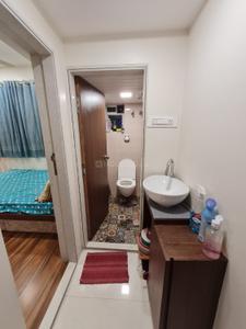 Bathroom Image of 1000 Sq.ft 1.5 BHK Apartment / Flat for rent in Vashi Navi Mumbai for Rs. 48000
