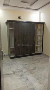 Bedroom Image of 1000 Sq.ft 2 BHK Builder Floor for rent in Preet Vihar New Delhi for Rs. 25000