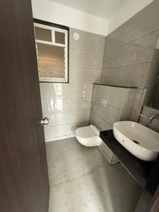 Bathroom Image of 1500 Sq.ft 2 BHK Apartment / Flat for sale in Rama Krystal One, Moshi Pune for Rs. 7000000