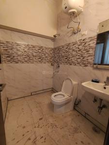 Bathroom Image of 3588 Sq.ft 4 BHK Builder Floor for rent in Sector 30 Gurgaon for Rs. 94500