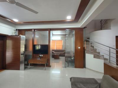 Hall Image of 4708 Sq.ft 4 BHK Independent House for sale in Thaltej Ahmedabad for Rs. 95000000
