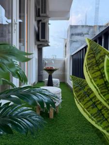 Balcony Image of 910 Sq.ft 1 BHK Builder Floor for rent in HUDA Plot Sector 42, Sector 42 Gurgaon for Rs. 42000