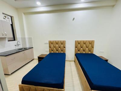 Bedroom Image of MAHARAJA LUXURY PG  in Sector 45, Gurgaon